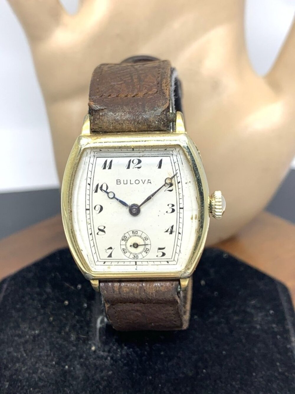 Bulova Men's Watch Vintage Waltham Manual Wind 14k Gold Filled Case Leather 28mm
